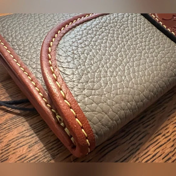 Dooney & Bourke Continental Clutch Wallet